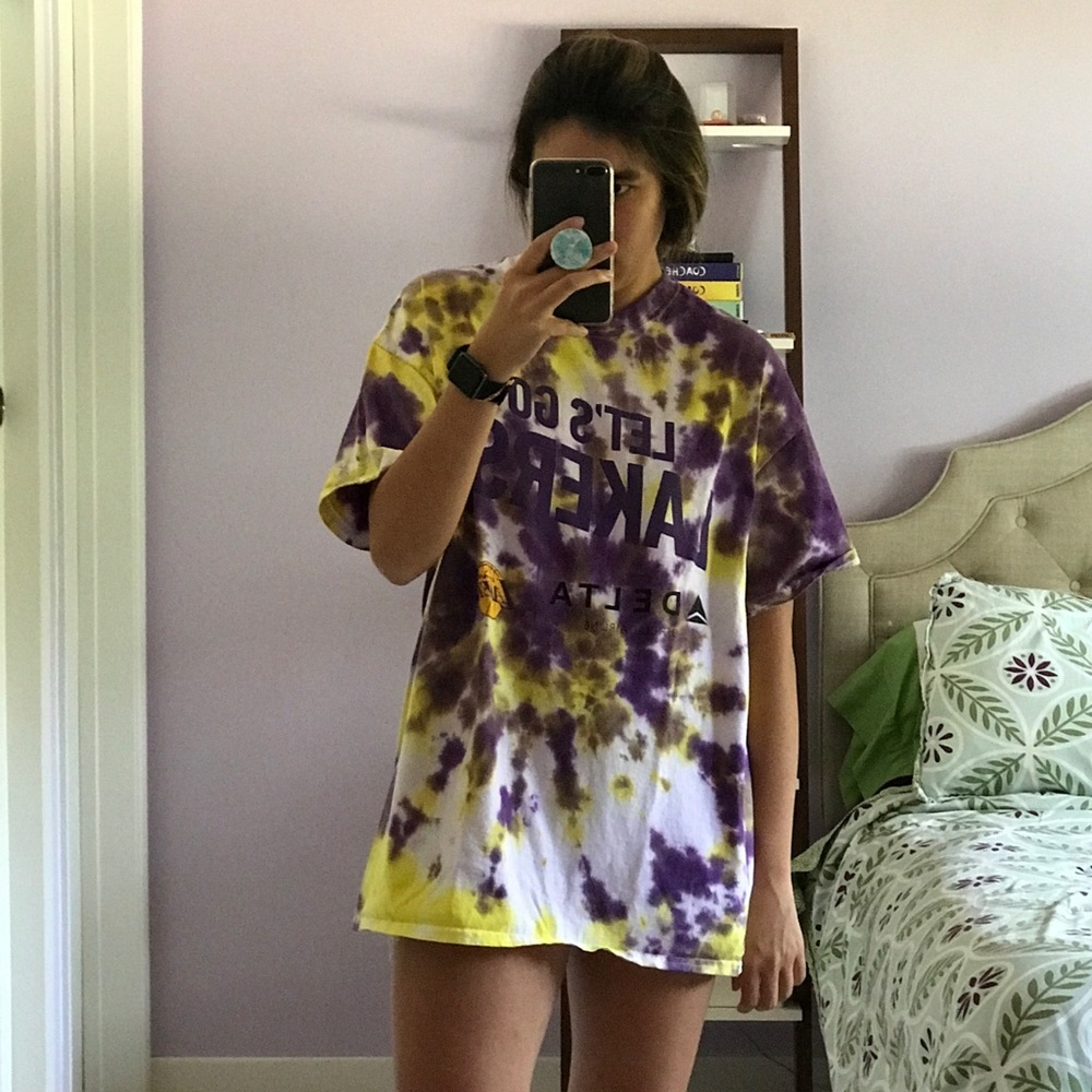 OVERSIZED TIE DYED LAKERS SHIRT